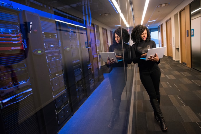 Profesional en un data center